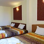 Hotel Ryor - Breakfast And Free Parking 3*