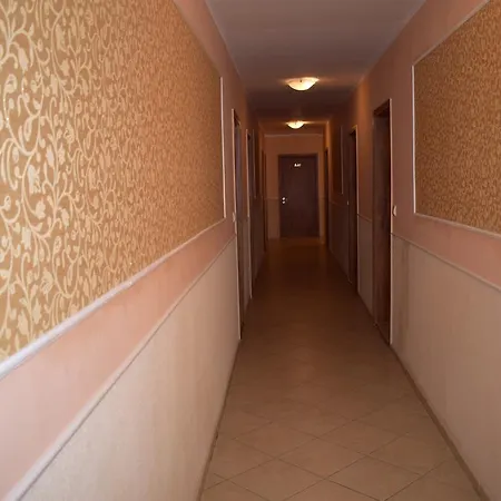 Ryor - Breakfast And Free Parking Sunny Beach