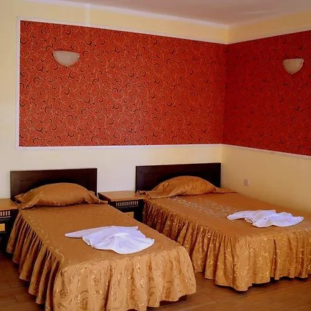 Ryor - Restaurant & Free Parking Hotel Sunny Beach