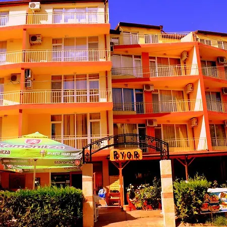 Hotel Ryor - Restaurant & Free Parking Sunny Beach