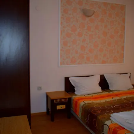 Ryor Hotel - Breakfast&Free Parking Sunny Beach