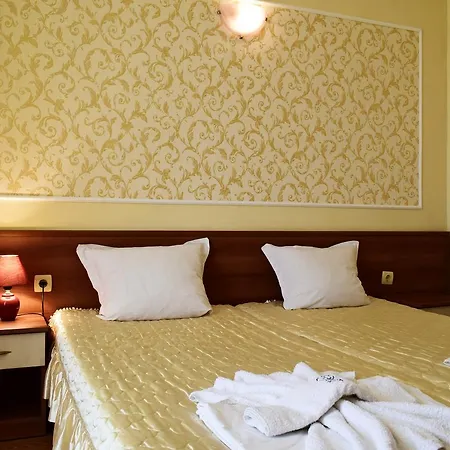 Ryor - Restaurant & Free Parking Hotel 3*