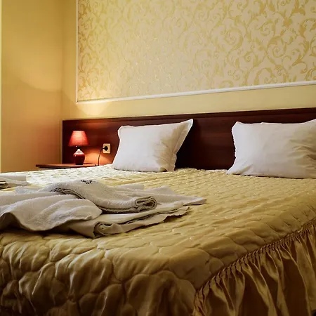Ryor Hotel - Breakfast&Free Parking