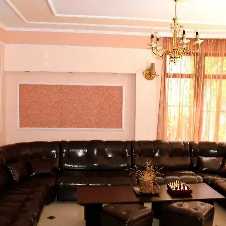 Ryor - Breakfast And Free Parking Slantschew brjag