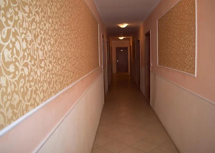 Ryor - Breakfast And Free Parking Slăntjev Brjag