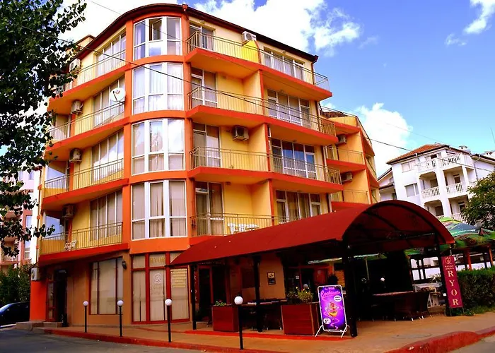 Ryor - Breakfast And Free Parking Slăntjev Brjag