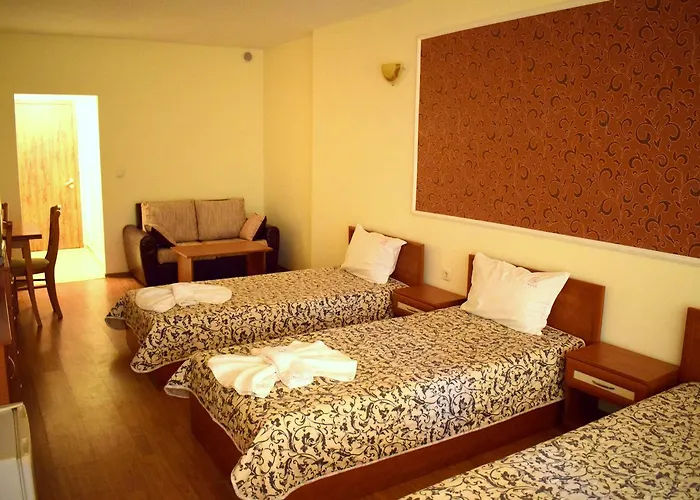 Ryor - Breakfast And Free Parking Hotell Slăntjev Brjag