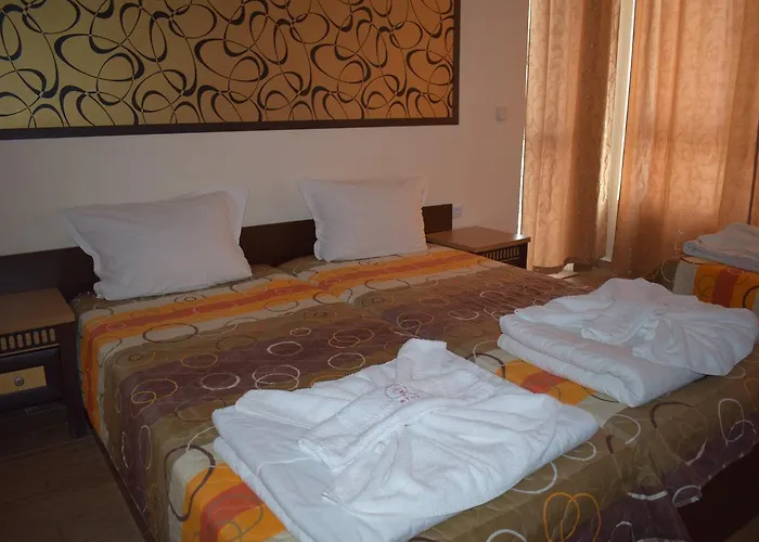 Hotell Ryor - Breakfast And Free Parking 3*