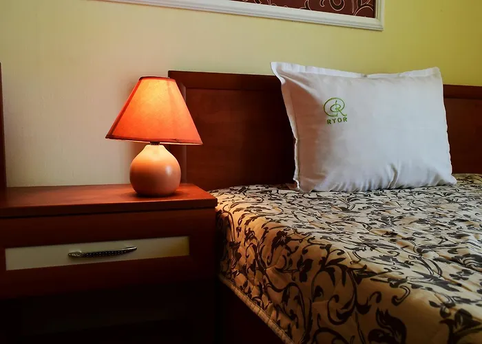 Ryor - Breakfast And Free Parking 3* Slăntjev Brjag