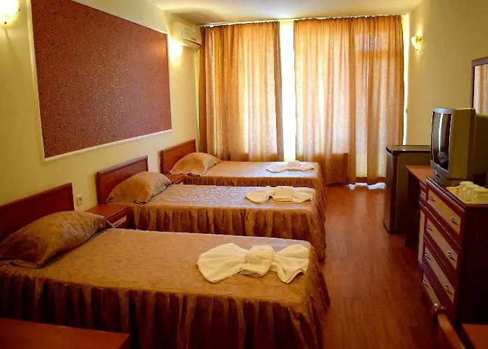 Ryor - Breakfast And Free Parking