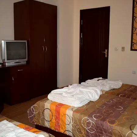 Ryor - Breakfast And Free Parking Sunny Beach