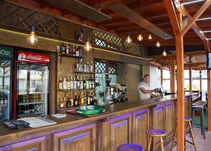 Hotel Ryor - Breakfast And Free Parking