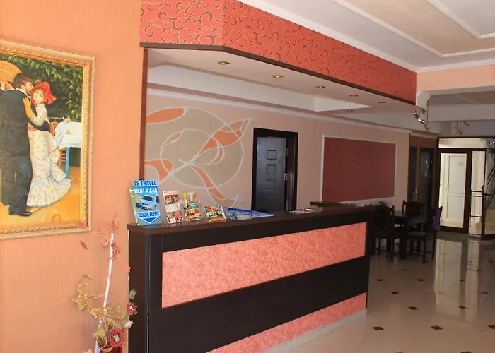 Hotel Ryor - Breakfast And Free Parking