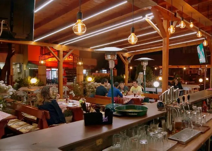 Ryor - Breakfast And Free Parking Hotel 3*